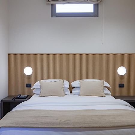 Rh Lifestyle Rooms & Suites Olbia Eksteriør billede