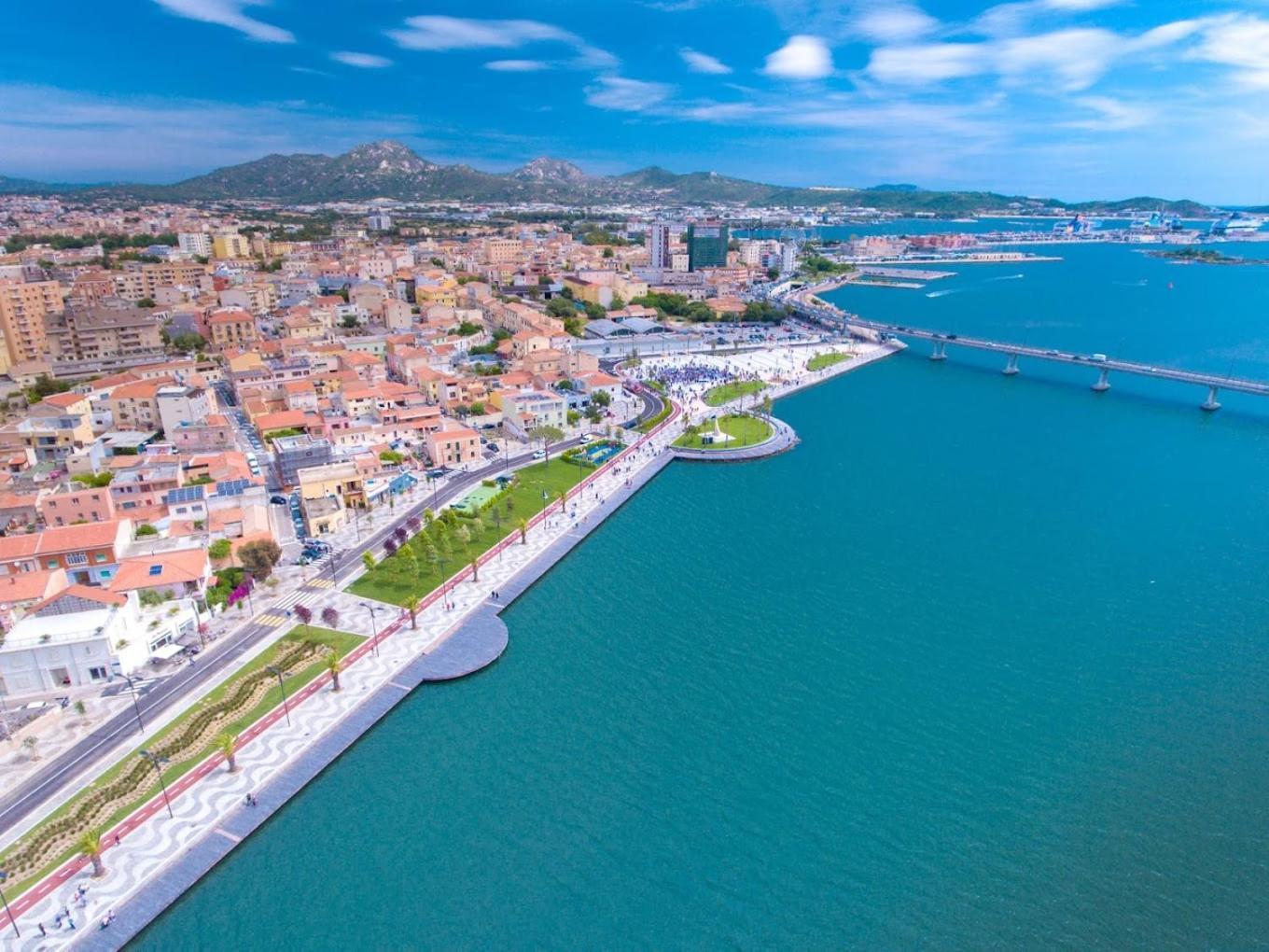 Rh Lifestyle Rooms & Suites Olbia Eksteriør billede