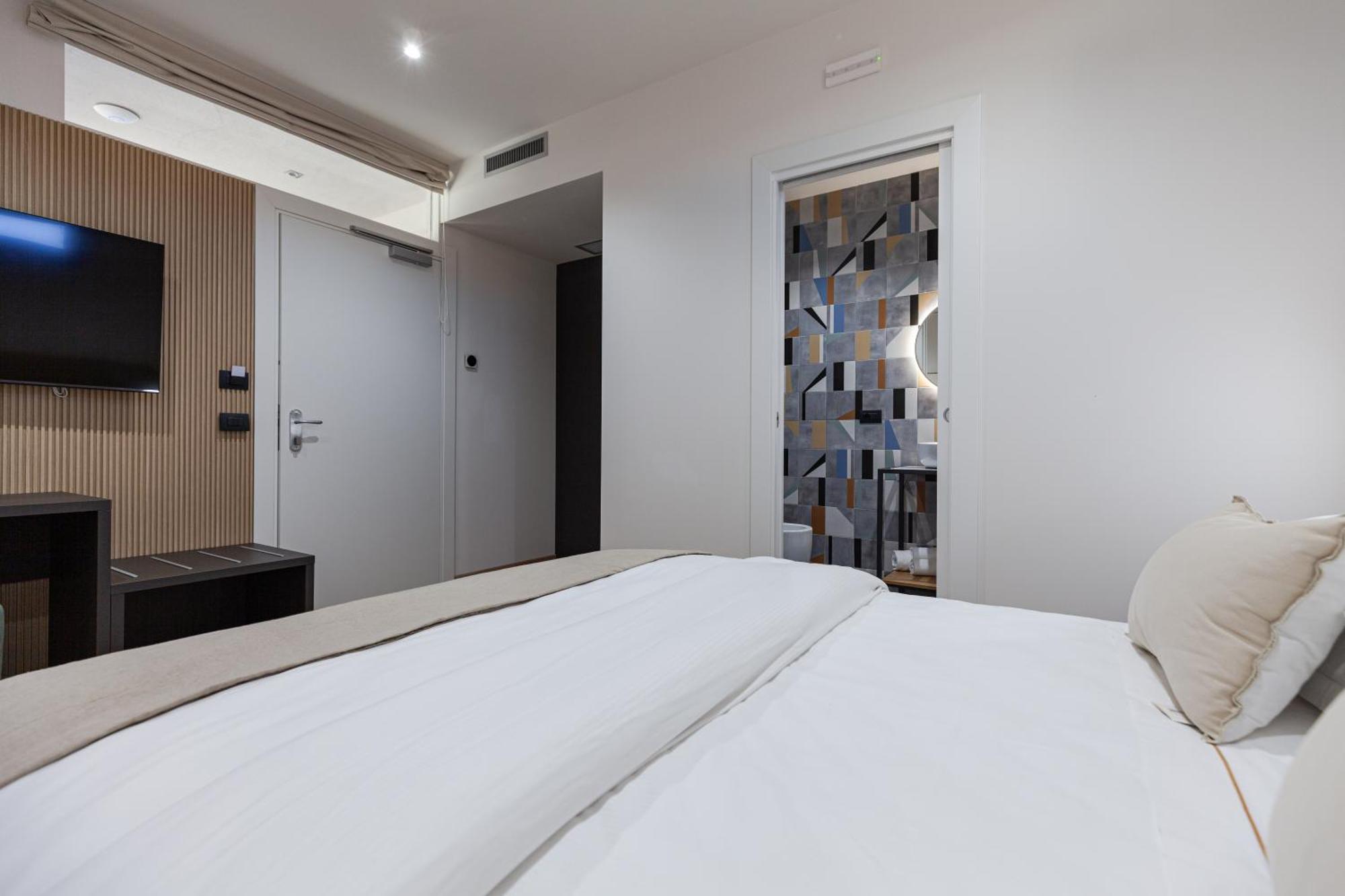 Rh Lifestyle Rooms & Suites Olbia Eksteriør billede