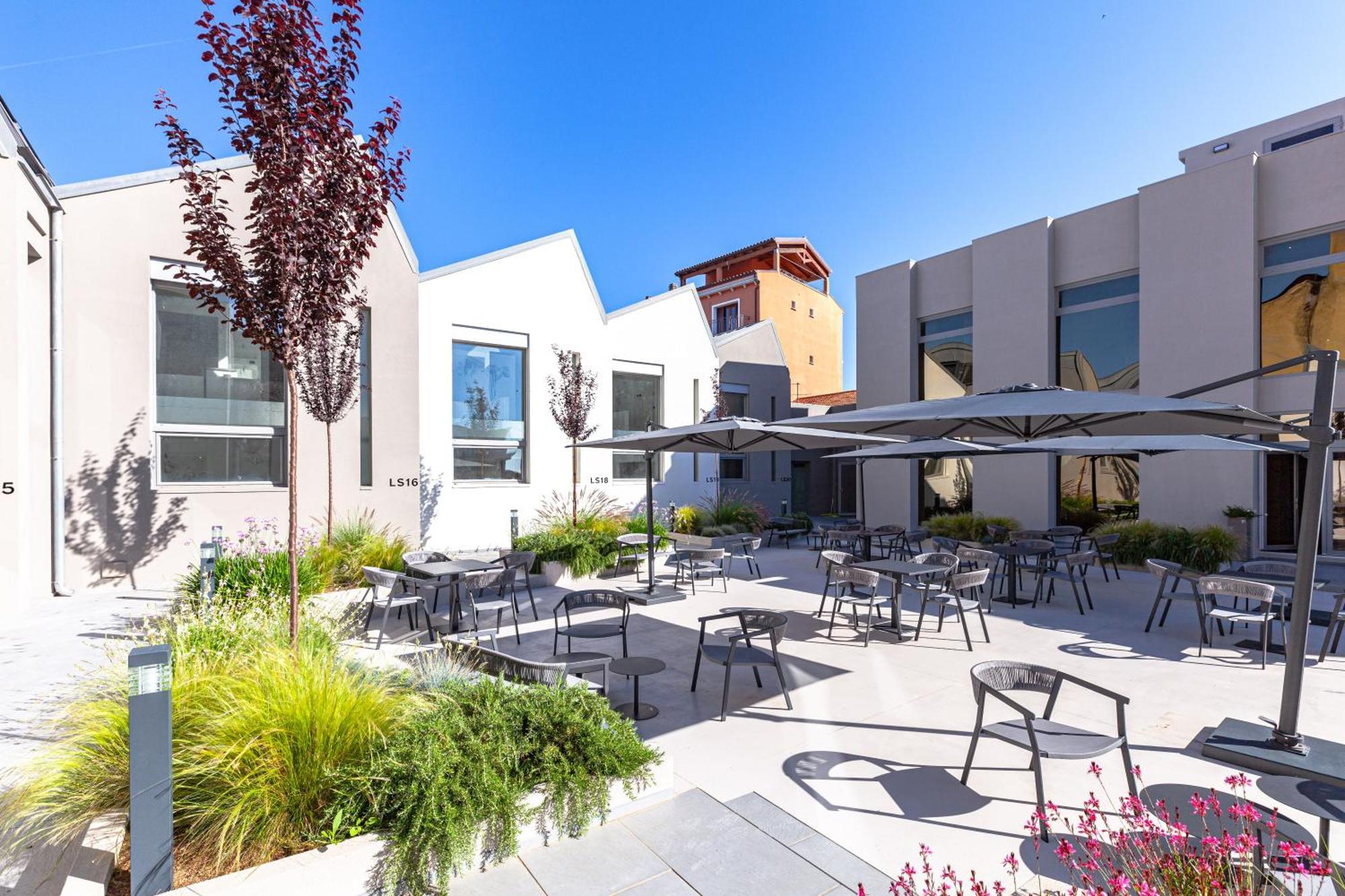 Rh Lifestyle Rooms & Suites Olbia Eksteriør billede